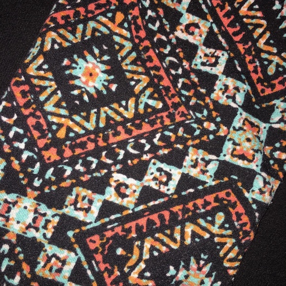 LuLaRoe Randy Top - Picture 2 of 3
